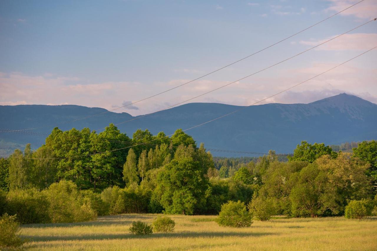 Dworek Wojanow Bagian luar foto