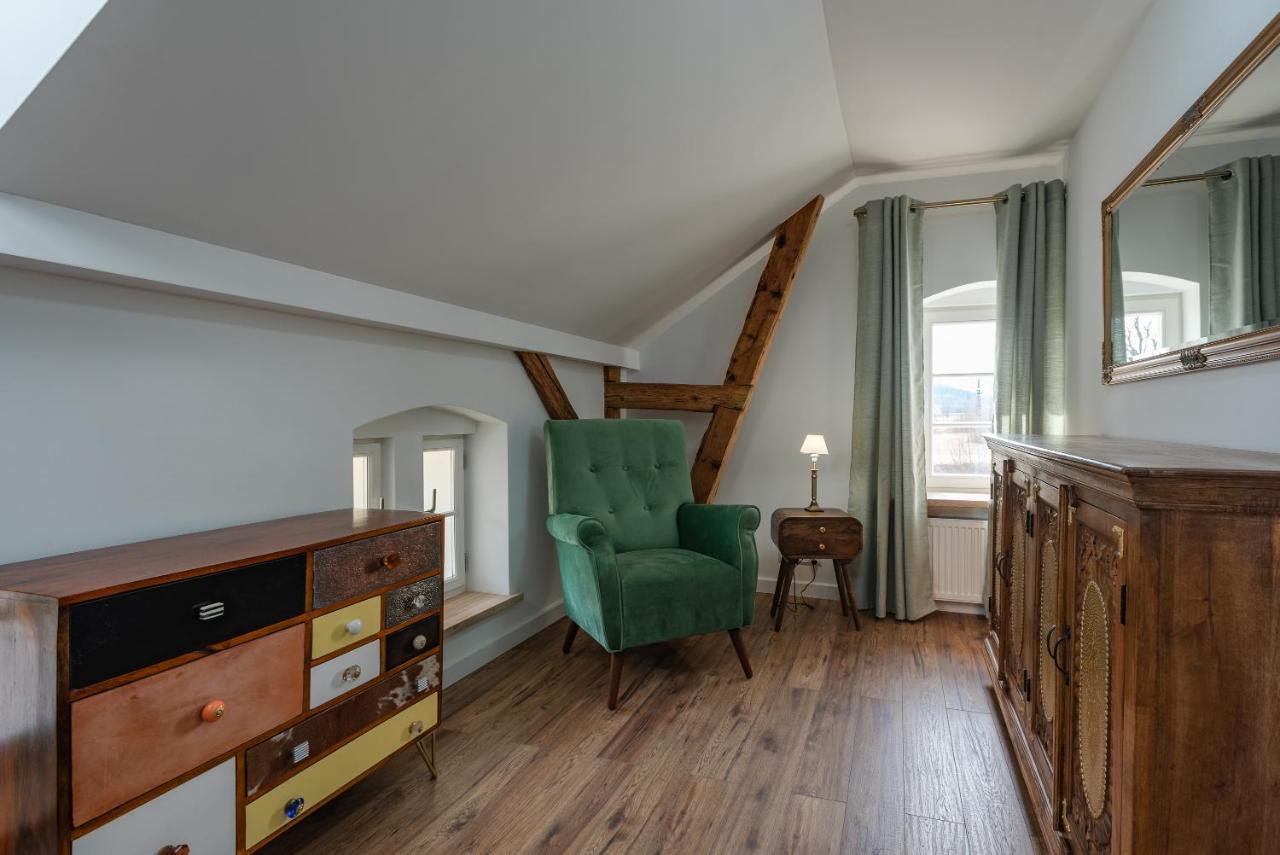 Dworek Wojanow Bagian luar foto